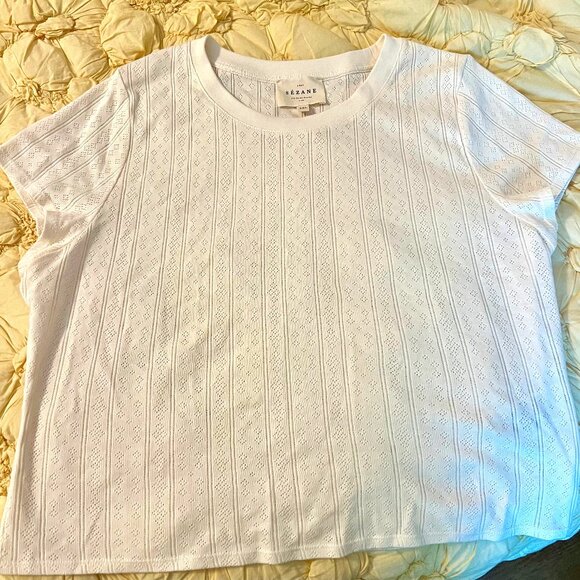 Elegant Cream Women's Top - Picture 2 of 4